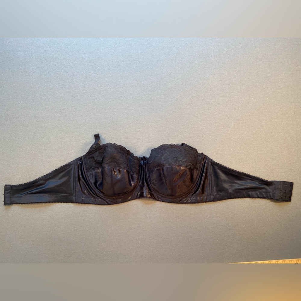 Lillyette Black Strapless Bra Minimizer, size 38C